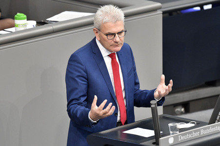 219. Sitzung des Deutschen Bundestages in Berlin