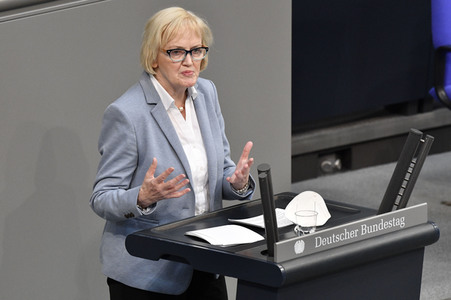 219. Sitzung des Deutschen Bundestages in Berlin