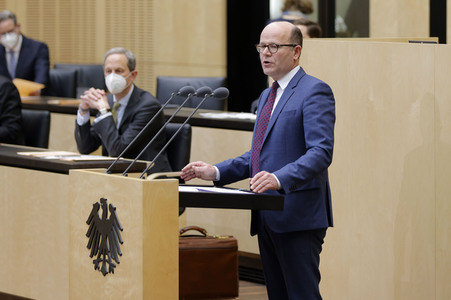1002. Plenarsitzung des Bundesrates in Berlin