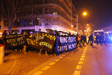 Protestaktion 'Chaos für die Meute! Tag X Demo!' in Berlin