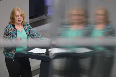 219. Sitzung des Deutschen Bundestages in Berlin