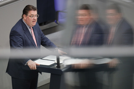 219. Sitzung des Deutschen Bundestages in Berlin