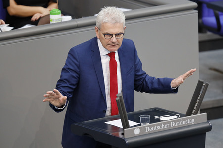 219. Sitzung des Deutschen Bundestages in Berlin