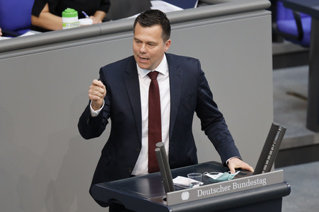 219. Sitzung des Deutschen Bundestages in Berlin