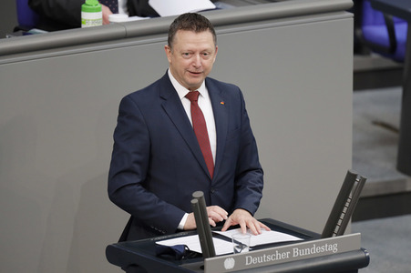 219. Sitzung des Deutschen Bundestages in Berlin