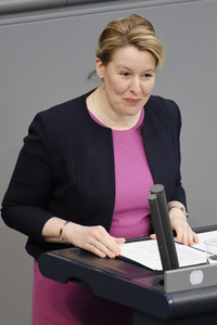 219. Sitzung des Deutschen Bundestages in Berlin