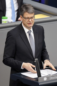 219. Sitzung des Deutschen Bundestages in Berlin