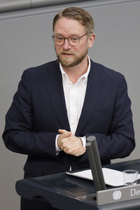 219. Sitzung des Deutschen Bundestages in Berlin