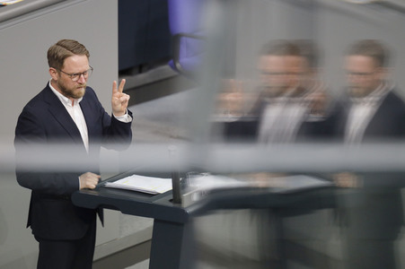 219. Sitzung des Deutschen Bundestages in Berlin