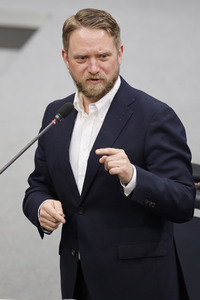 219. Sitzung des Deutschen Bundestages in Berlin