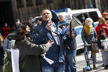 Demo gegen Corona-Maßnahmen in Köln