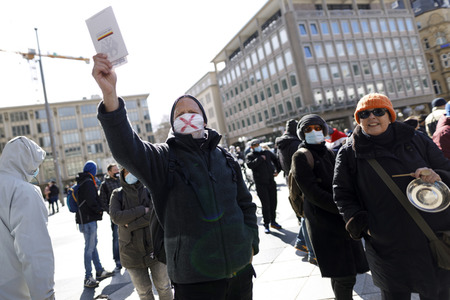 Demo gegen Corona-Maßnahmen in Köln