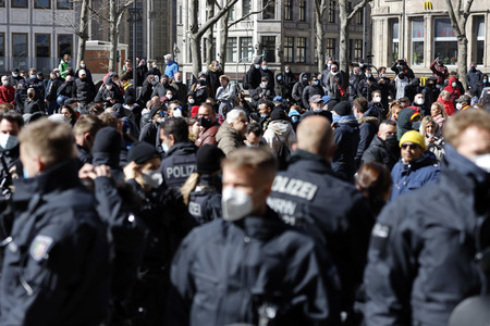 Demo gegen Corona-Maßnahmen in Köln