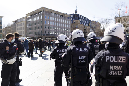 Demo gegen Corona-Maßnahmen in Köln