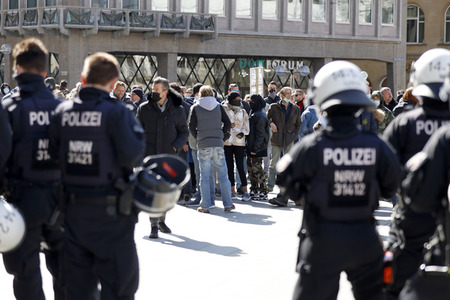 Demo gegen Corona-Maßnahmen in Köln