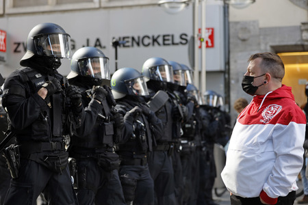 Demo gegen Corona-Maßnahmen in Köln