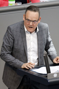 218. Sitzung des Deutschen Bundestages in Berlin