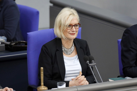 218. Sitzung des Deutschen Bundestages in Berlin