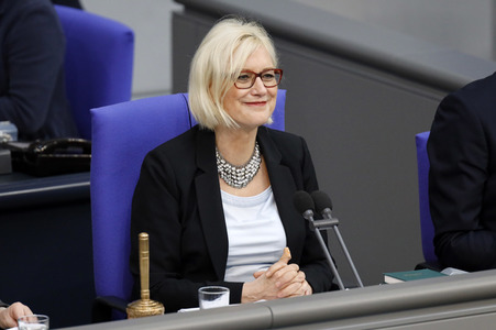 218. Sitzung des Deutschen Bundestages in Berlin