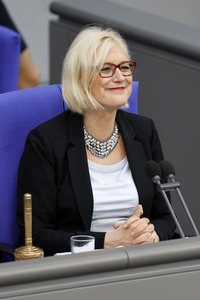 218. Sitzung des Deutschen Bundestages in Berlin