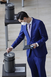 218. Sitzung des Deutschen Bundestages in Berlin