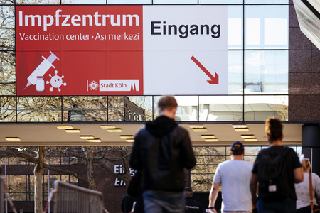 Symbolfoto Impfzentrum Köln