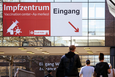 Symbolfoto Impfzentrum Köln