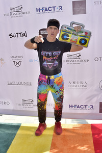 Cassie Scerbo's Spendenaktion in Malibu