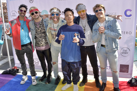 Cassie Scerbo's Spendenaktion in Malibu