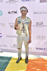 Cassie Scerbo's Spendenaktion in Malibu