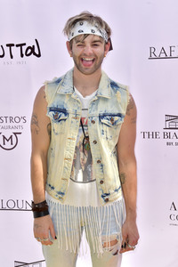 Cassie Scerbo's Spendenaktion in Malibu