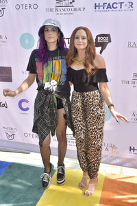 Cassie Scerbo's Spendenaktion in Malibu