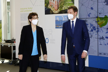 Pressetermin mit Annegret Kramp-Karrenbauer und Michael Kretschmer in Boxberg