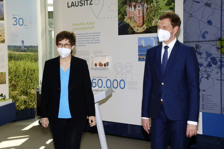 Pressetermin mit Annegret Kramp-Karrenbauer und Michael Kretschmer in Boxberg