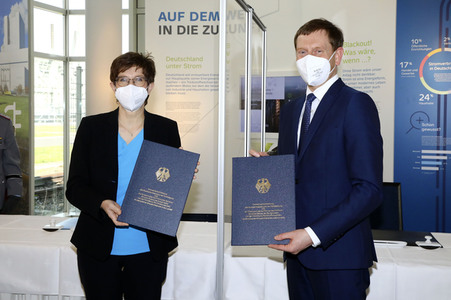 Pressetermin mit Annegret Kramp-Karrenbauer und Michael Kretschmer in Boxberg