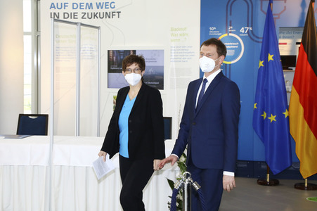 Pressetermin mit Annegret Kramp-Karrenbauer und Michael Kretschmer in Boxberg