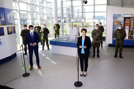 Pressetermin mit Annegret Kramp-Karrenbauer und Michael Kretschmer in Boxberg