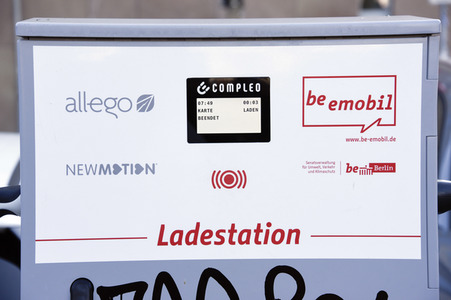 Symbolfoto Ladestation für Elektrofahrzeuge