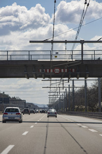 Autobahn-Oberleitungen in Mörfelden-Walldorf