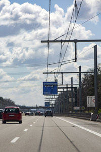 Autobahn-Oberleitungen in Mörfelden-Walldorf