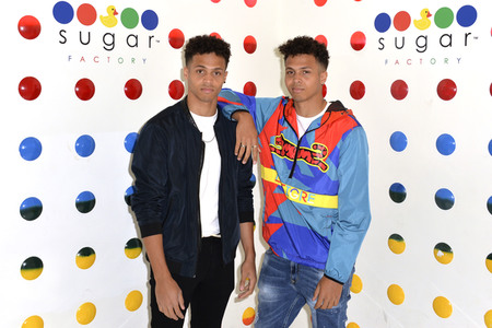 Konzert Pre-Dinner von JNA in Los Angeles