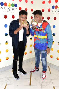 Konzert Pre-Dinner von JNA in Los Angeles