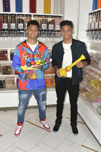 Konzert Pre-Dinner von JNA in Los Angeles