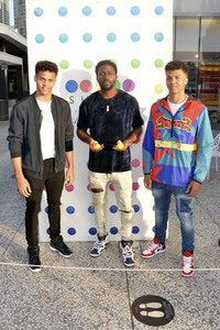 Konzert Pre-Dinner von JNA in Los Angeles