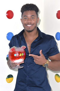 Konzert Pre-Dinner von JNA in Los Angeles