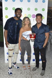 Konzert Pre-Dinner von JNA in Los Angeles