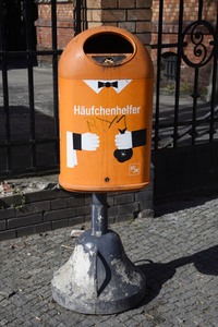 Symbolfoto Berliner Mülleimer