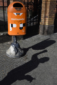 Symbolfoto Berliner Mülleimer