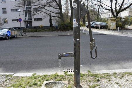Symbolfoto Wasserpumpe