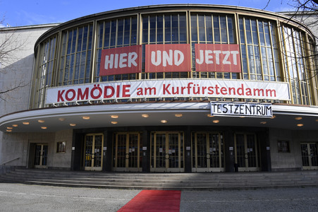 Fototermin mit dem Ensemble von 'Vorhang auf für Cyrano' in Berlin